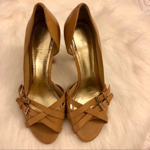 NINE WEST Caramel Tan Leather Heels Sz 6
